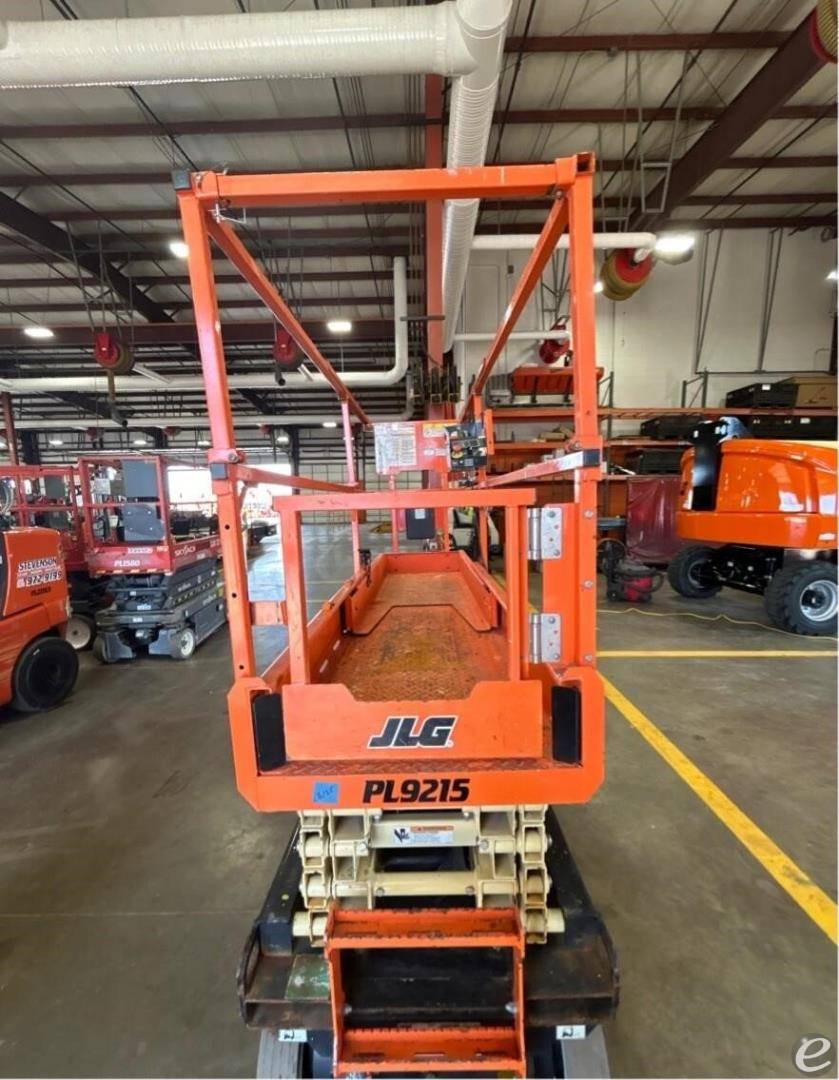 2021 JLG R1932i