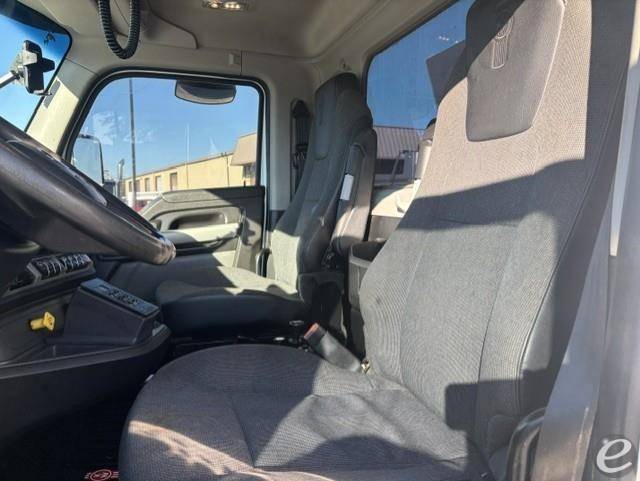 2023 Kenworth T880S