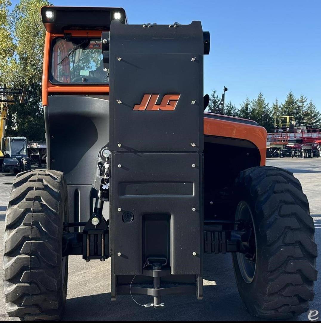 2026 JLG 1075