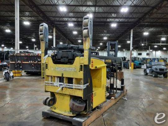 2017 Hyster N45ZR2-21.5 Electric Reach Truck - 123Forklift
