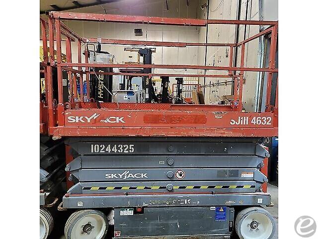 2014 Skyjack SJ-4632 Slab Scissor L...