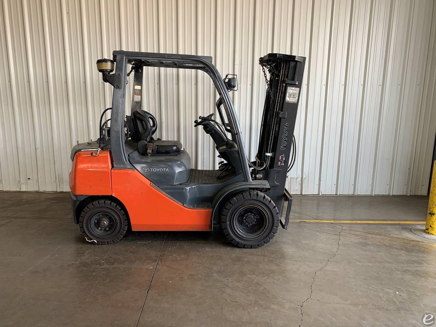 2014 Toyota 8FGU25 LP Gas Forklift