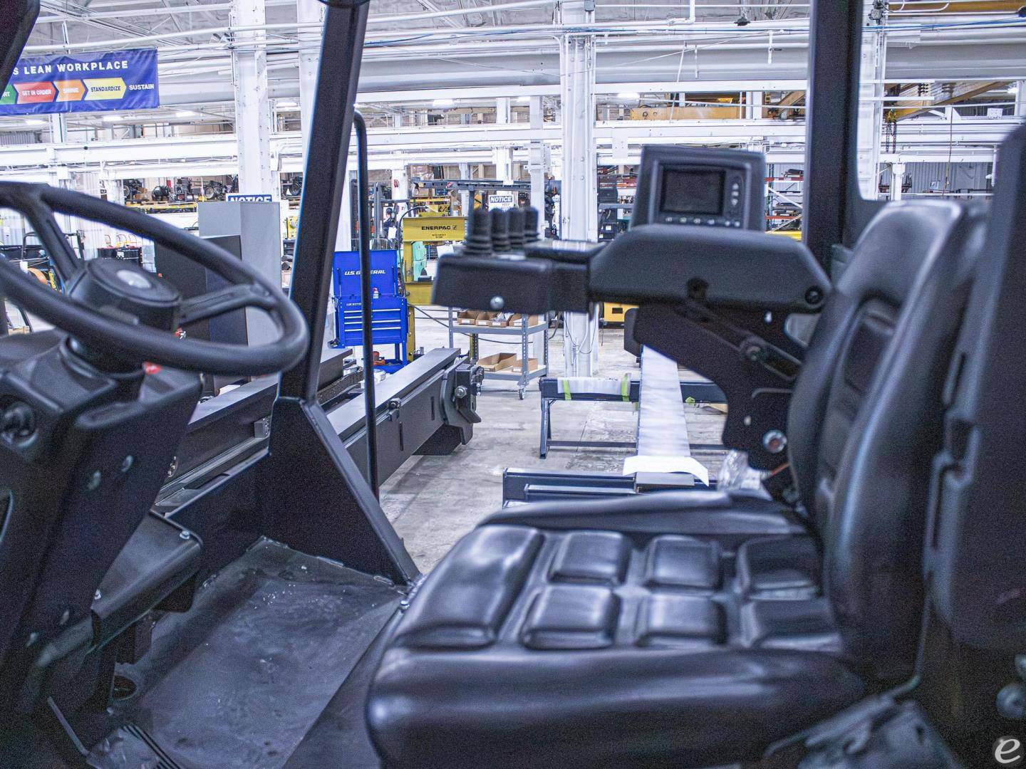 2020 Hoist Liftruck F300