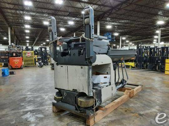 2017 Crown RMD6025-32 Electric Reach Truck - 123Forklift