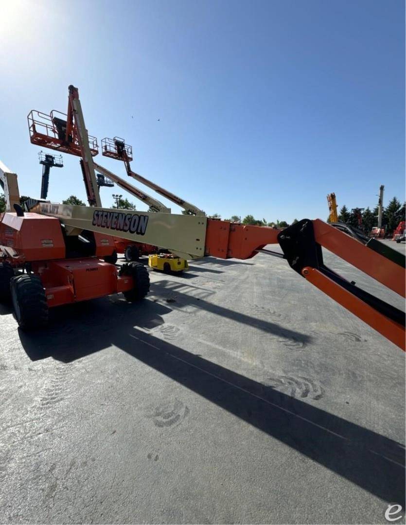 2015 JLG 660SJ