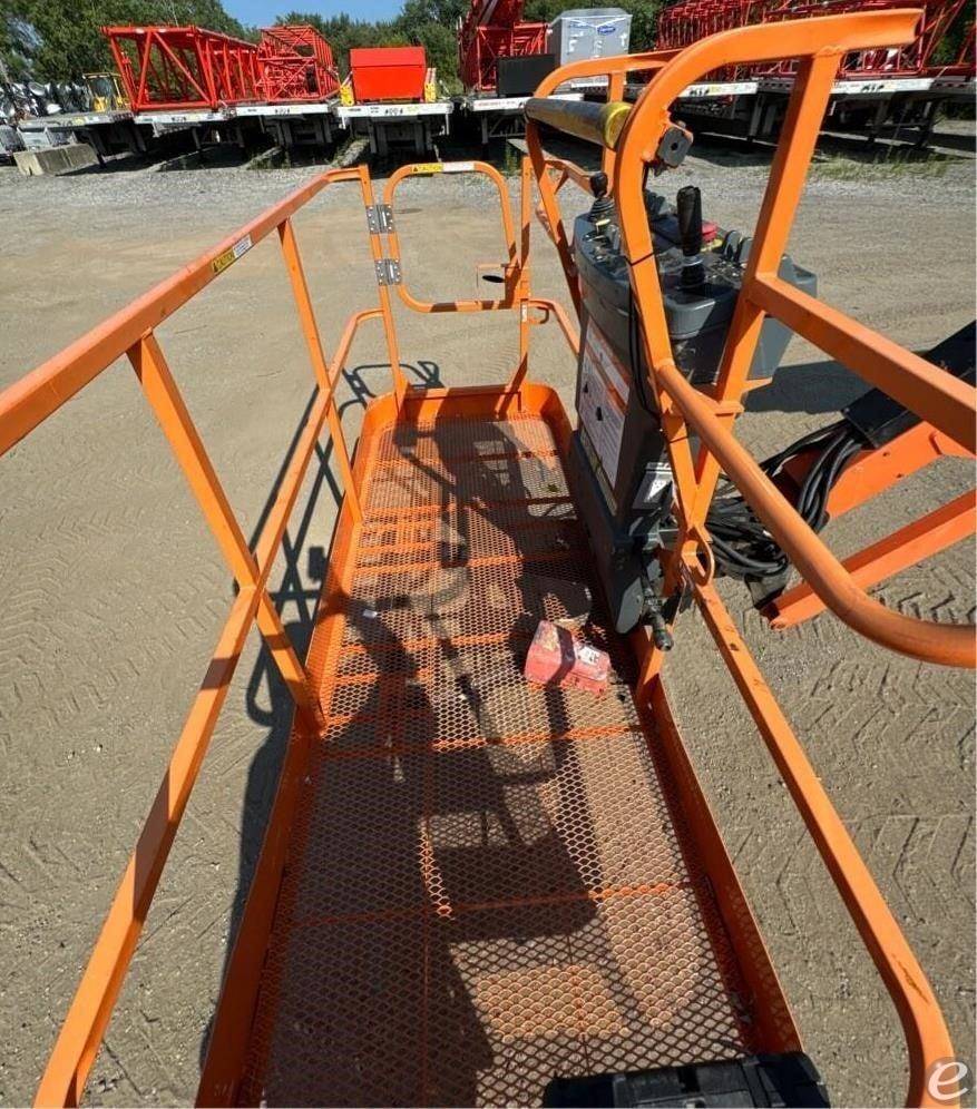 2018 JLG 860SJ