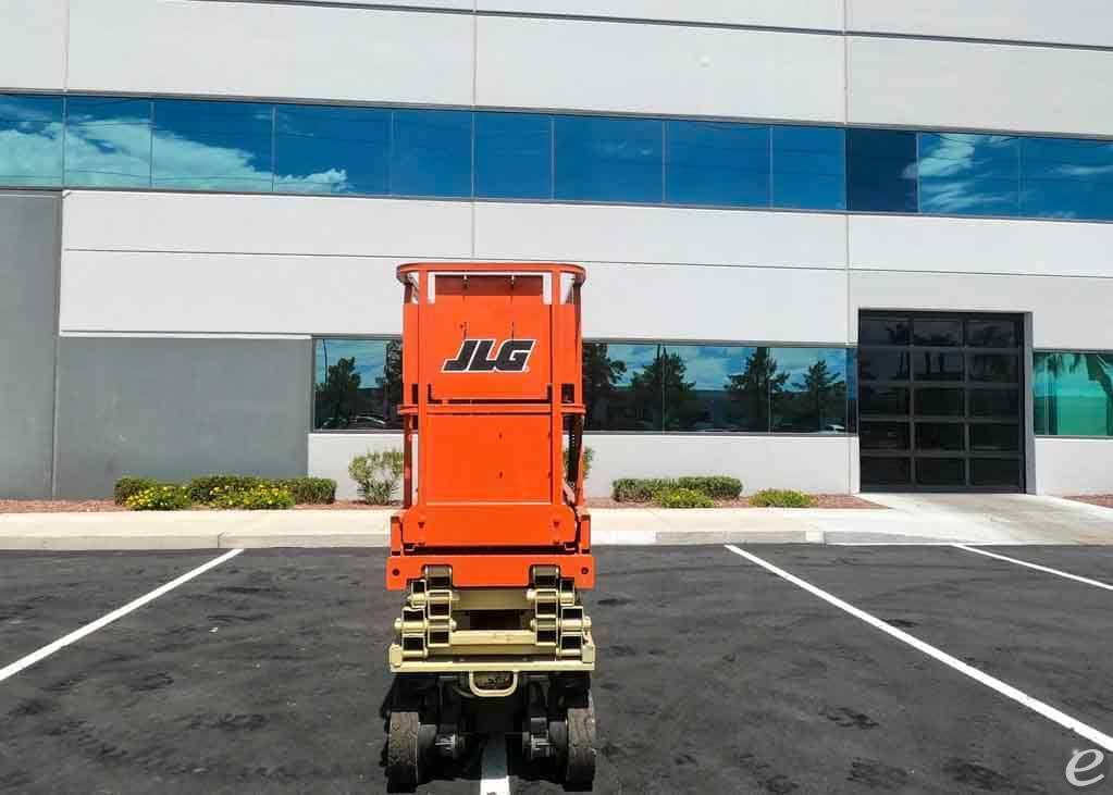 2017 JLG 1932R Electric Scissor Lift - 123Forklift