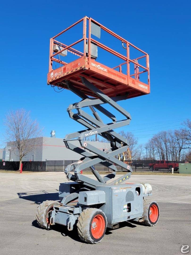 2014 Skyjack SJ6826RT