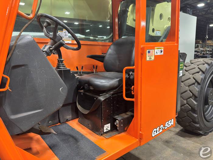 2015 JLG G12-55A