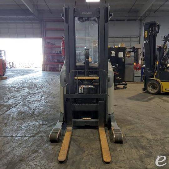 2016 Crown RR5725-45