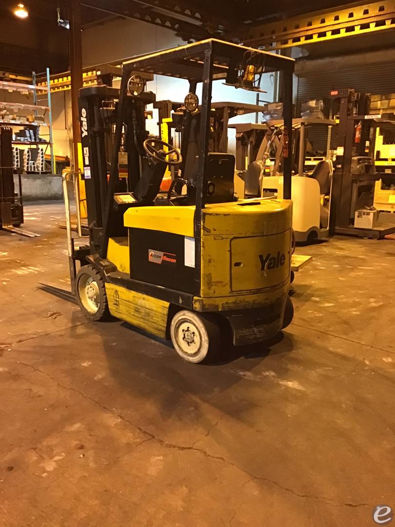 1999 Yale ERC040RGN36TE082