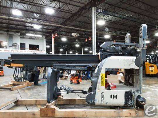 2017 Crown RMD6025-32 Electric Reach Truck - 123Forklift
