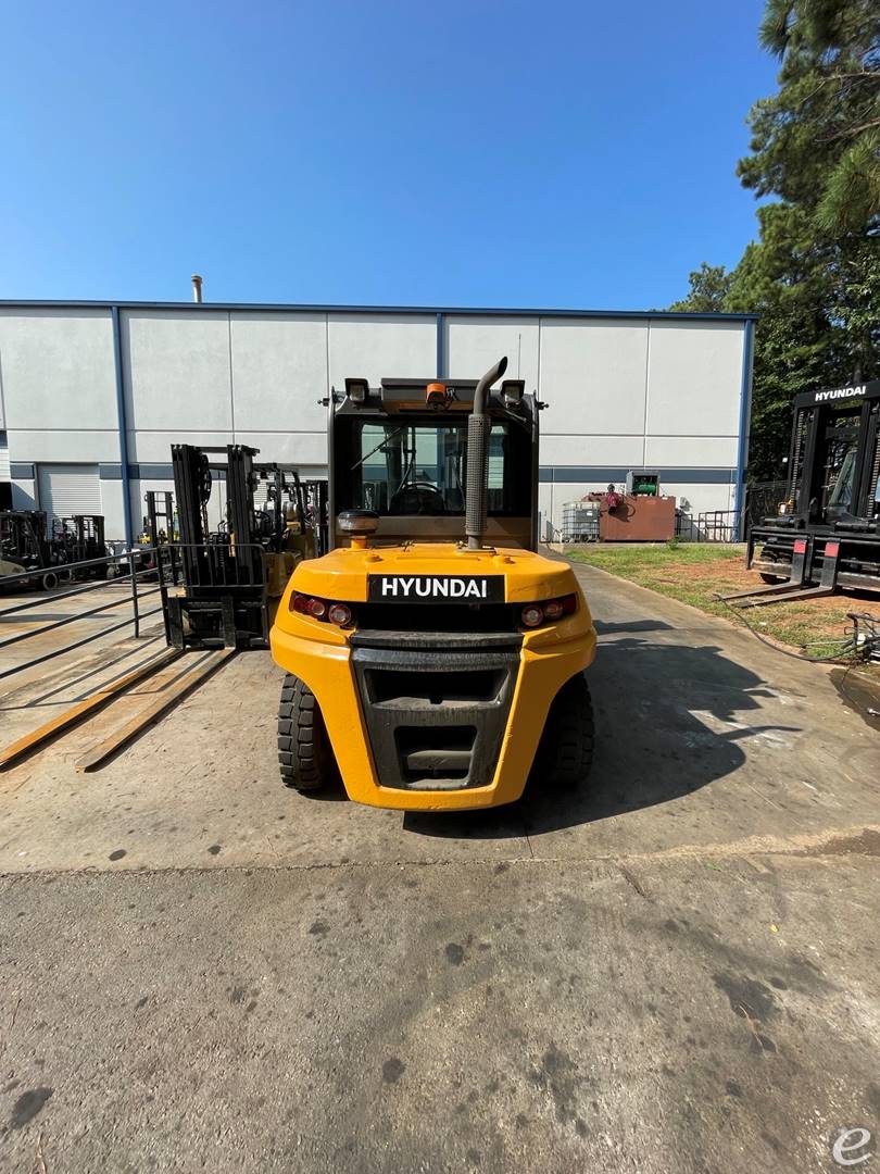 2019 Hyundai 70D-9