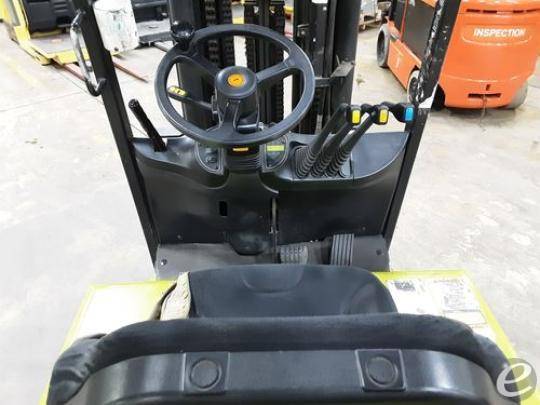 2020 Clark TMX25