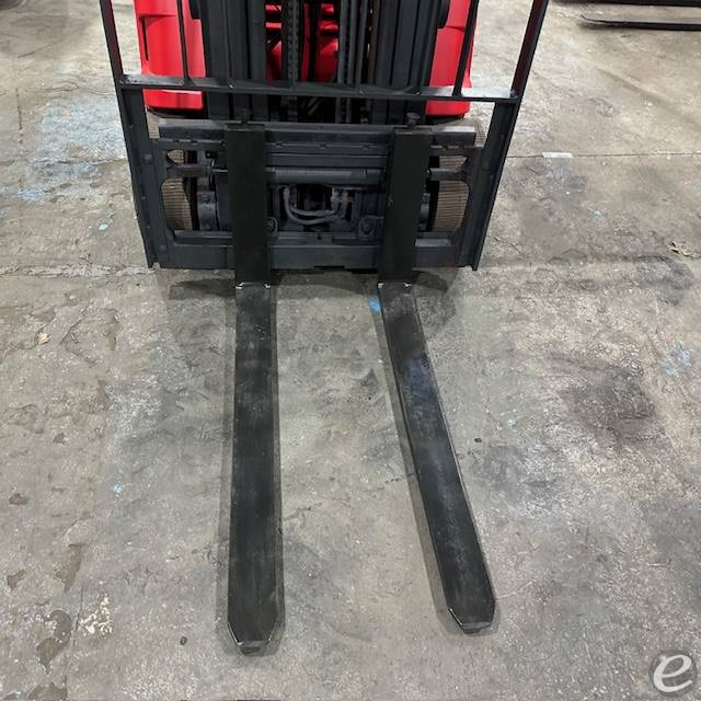 2022 Raymond 425-C40TT