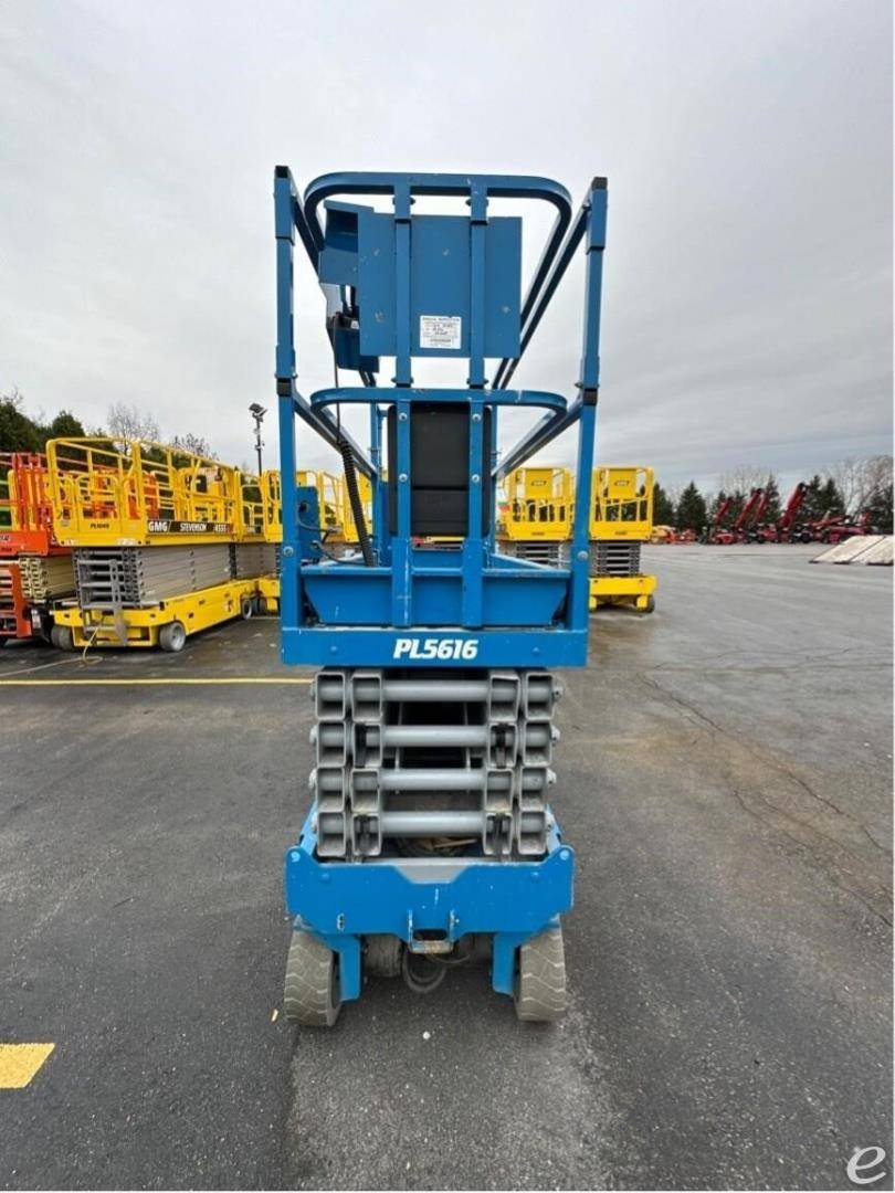 2013 Genie GS3232