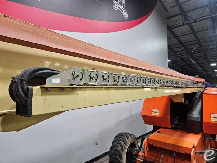 2016 JLG 660SJ