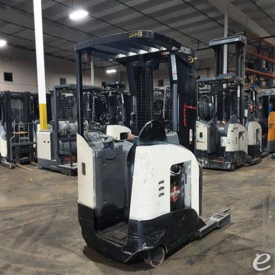 2018 Crown RR5725-45