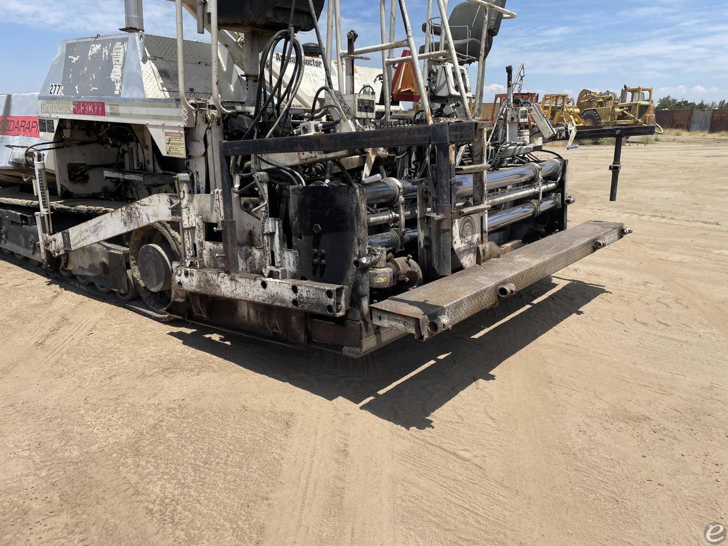 1999 CR561R