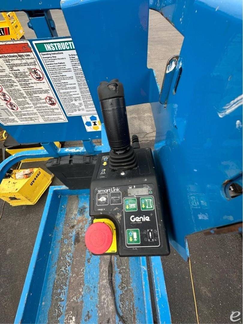 2013 Genie GS3232