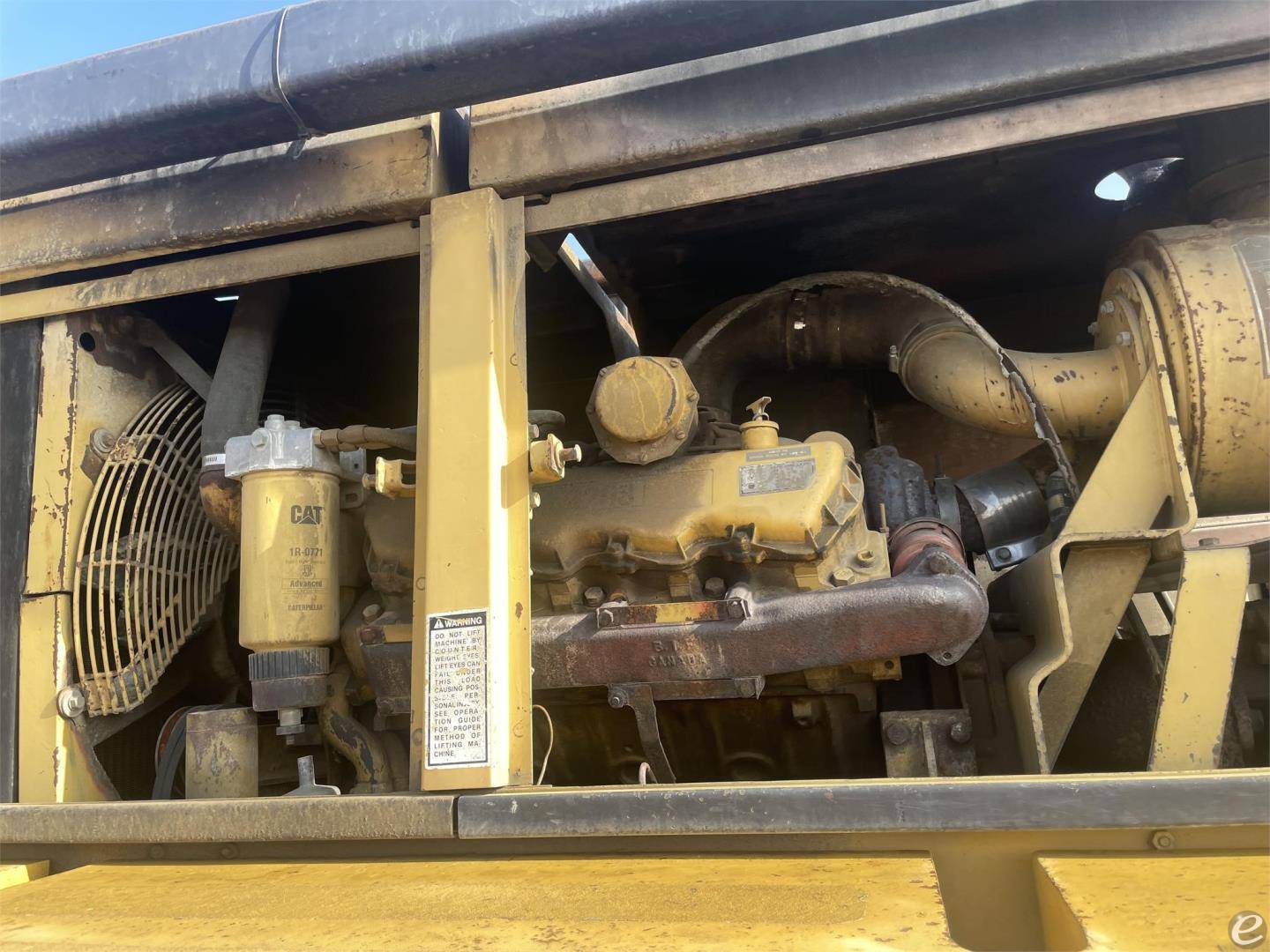 1990 Cat 225D LC