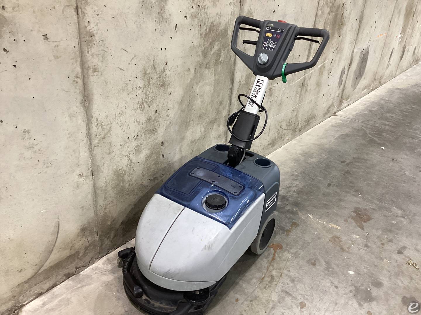2019 Advance SC351