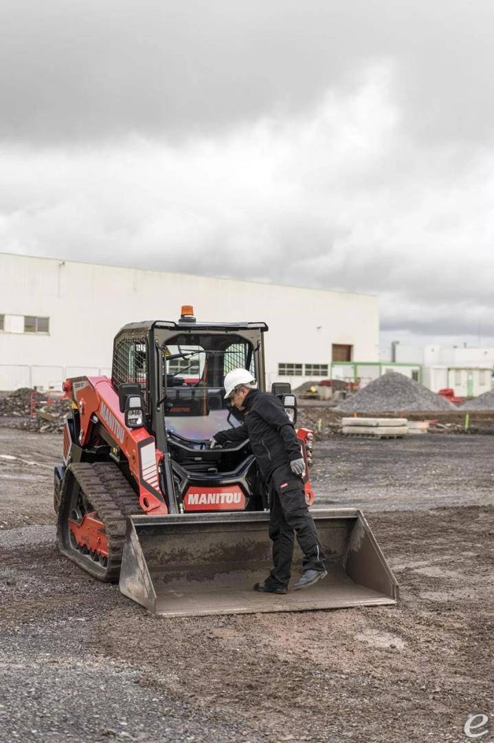 2026 Manitou 2300VT