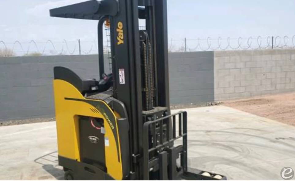 2014 Yale NR045EB Electric Reach Tr...