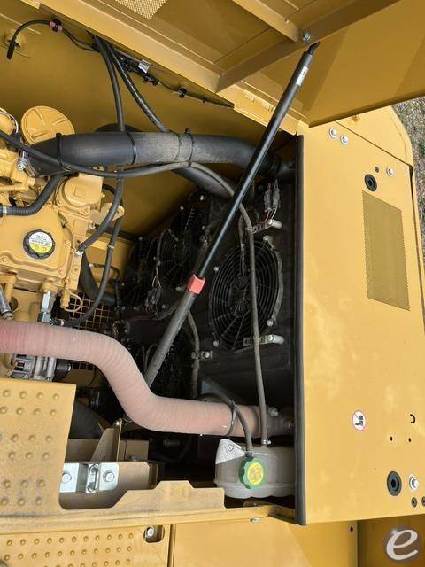 2025 Cat 320