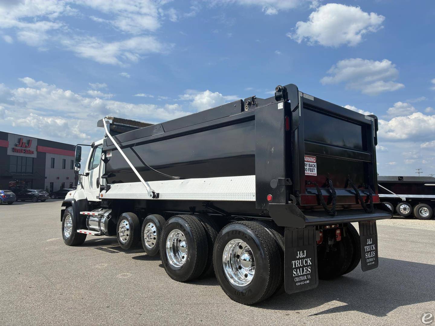 2023 Freightliner 108SD