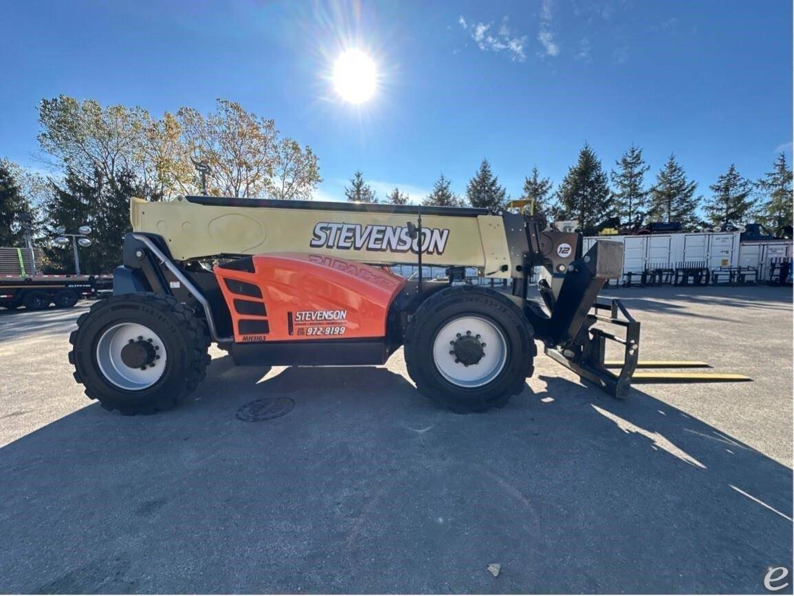 2022 JLG 1255