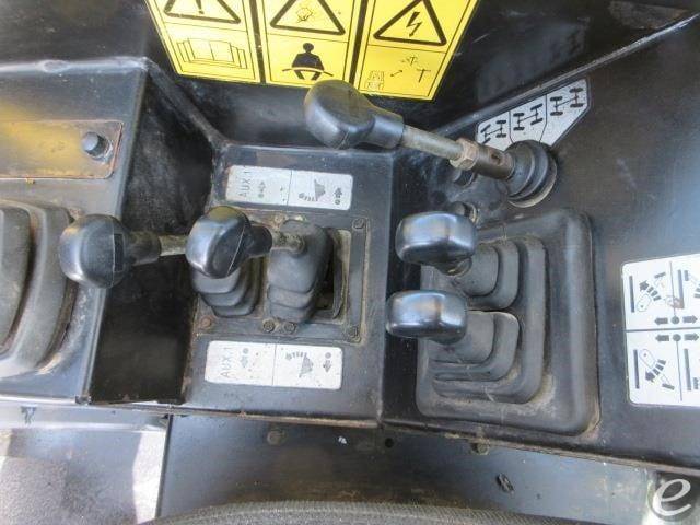 2017 JCB 510-56