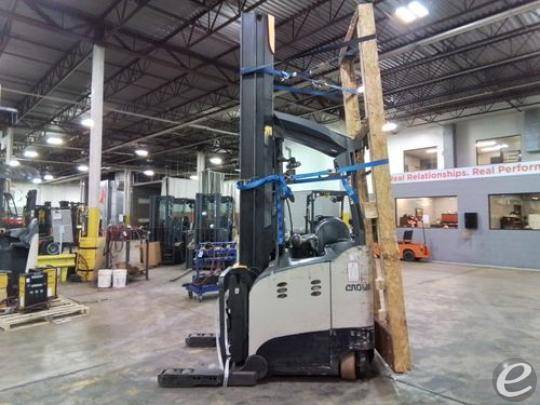 2013 Crown RM6095S-45