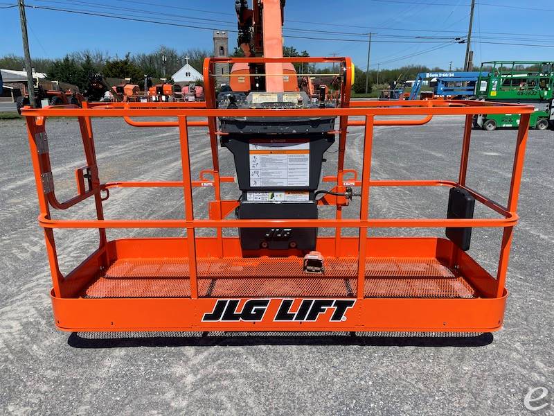 2013 JLG 1350SJP