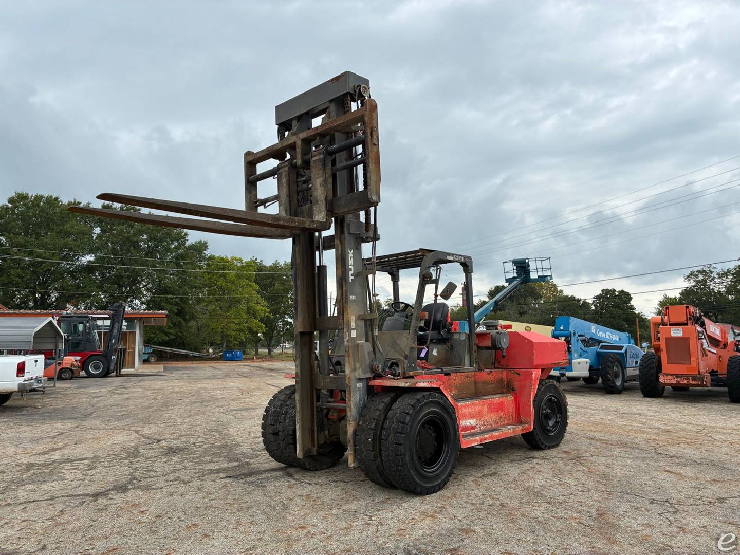 2002 Tusk 3500PD-8