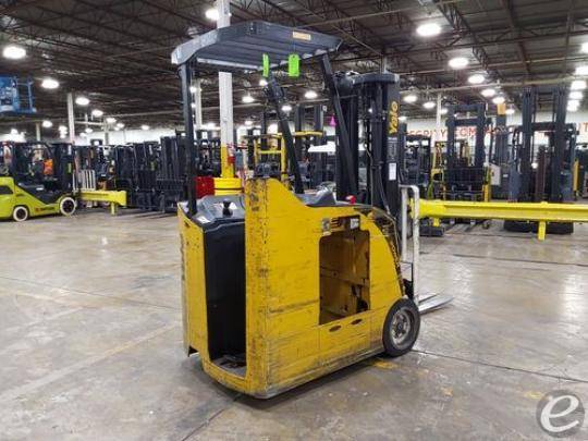 2015 Yale ESC030 Electric Forklift - 123Forklift