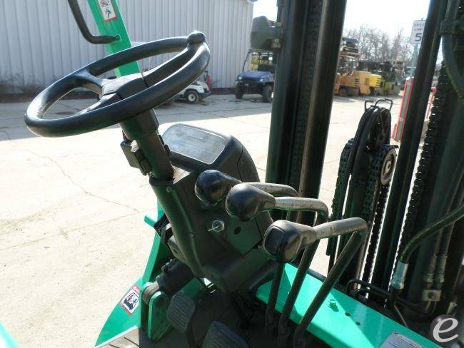 2000 Mitsubishi FG25K LP Gas Forklift - 123Forklift