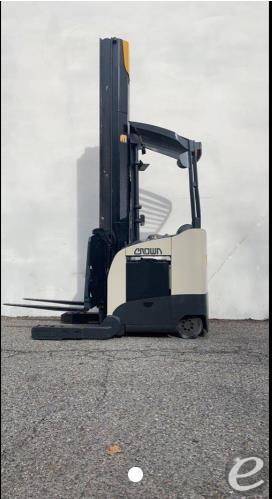 2014 Crown RM6025-45 Electric Reach...