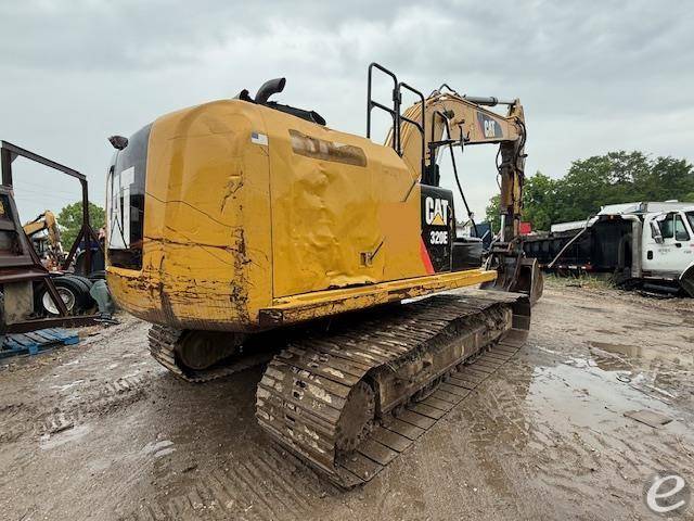 2013 Cat 320E