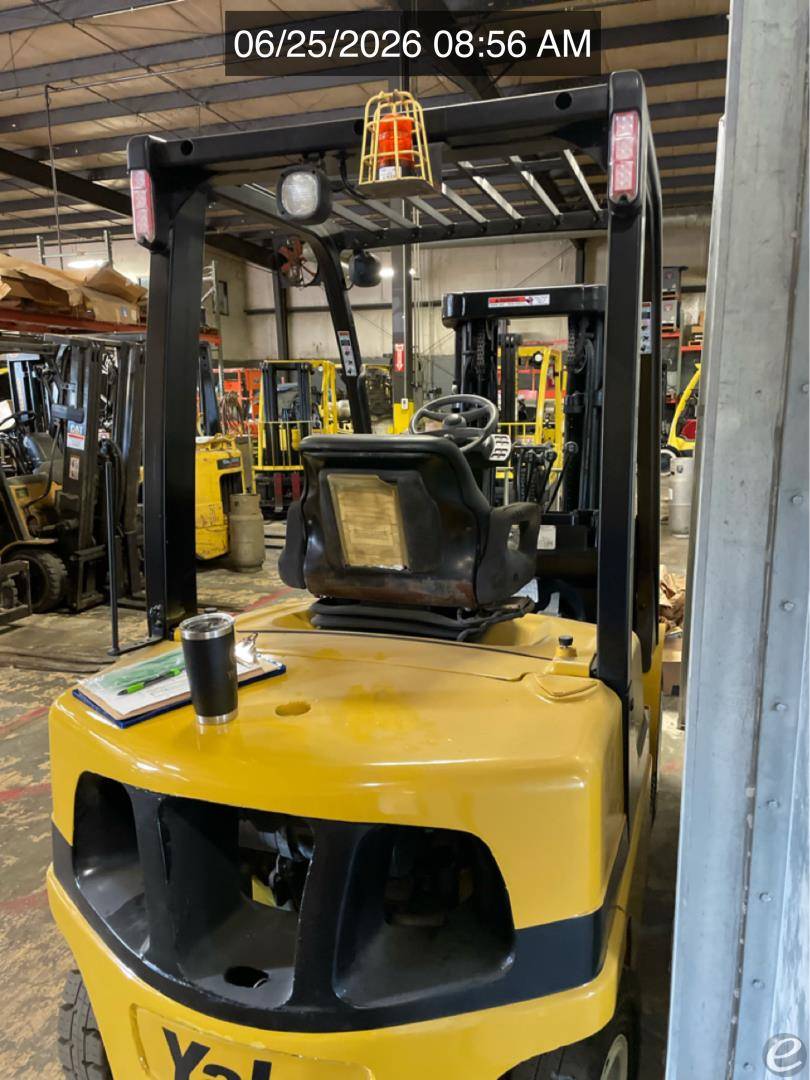 2017 Yale GP050VX