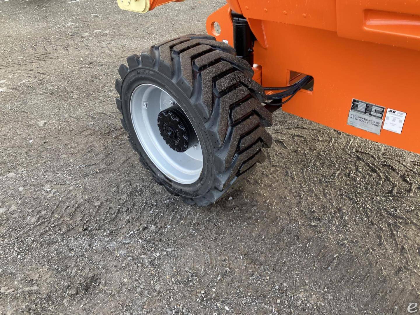 2010 JLG 800AJ