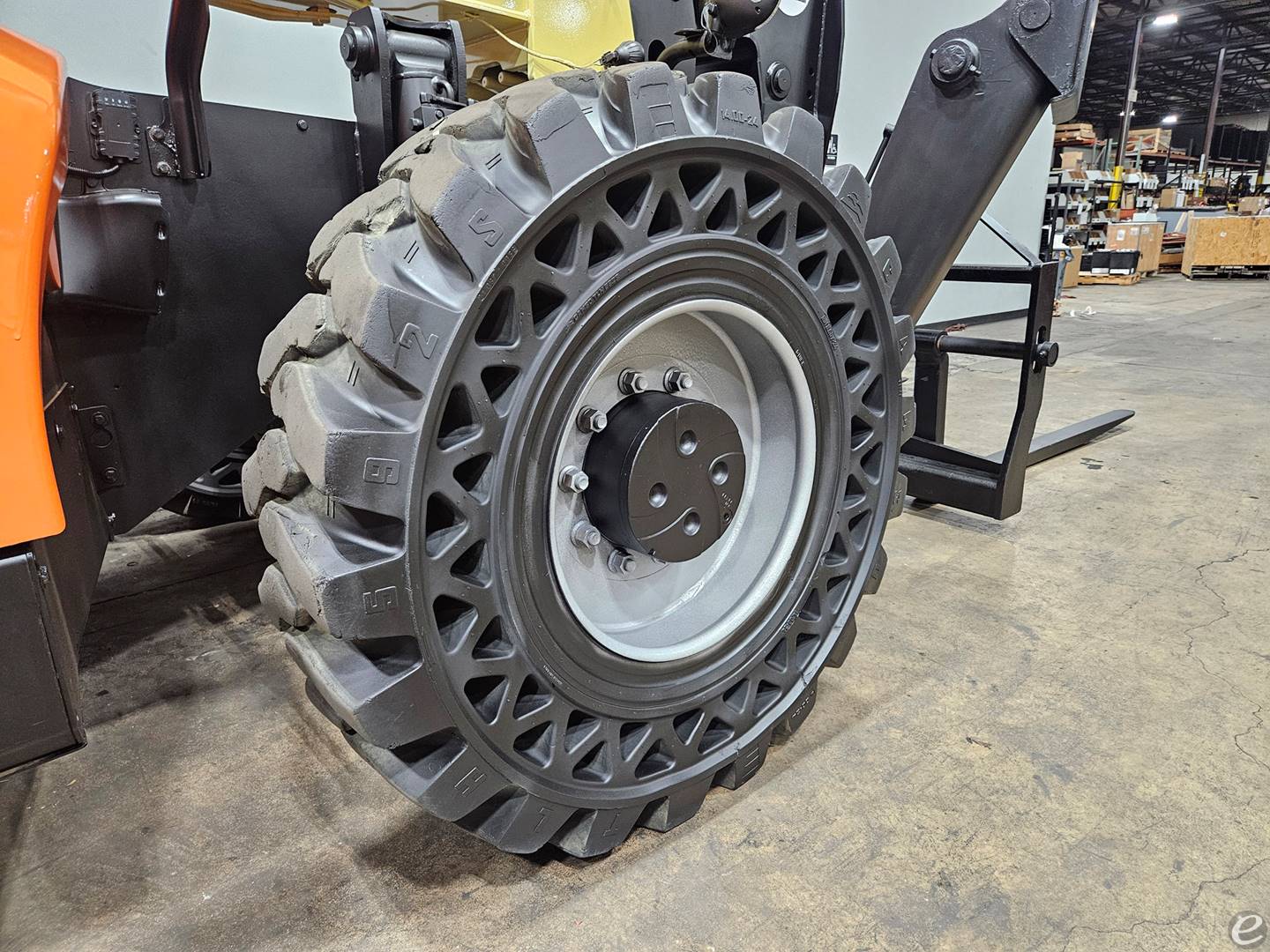 2017 JLG 1255