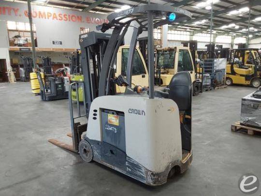 2024 Crown RC5745-40