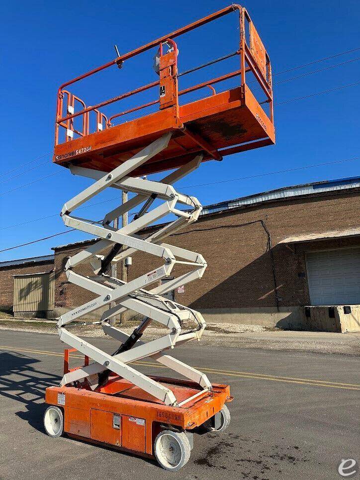 2016 Snorkel S4726E Electric Scissor Lift - 123Forklift