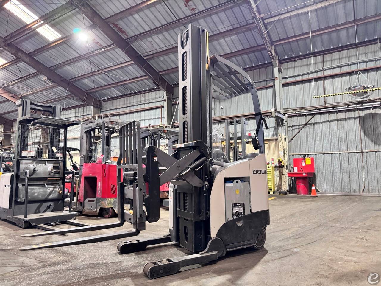 2015 Crown RM6025-45 Electric Reach...