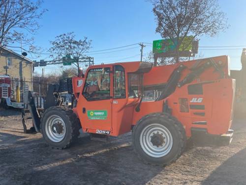 For Rent 10000 lbs - 54' lift -  Diesel