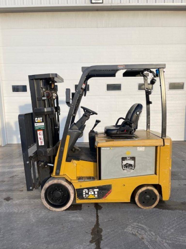 Battery Incl 2010 Cat Electric 4 Wheel E3500 Forklift 3 stage mast 