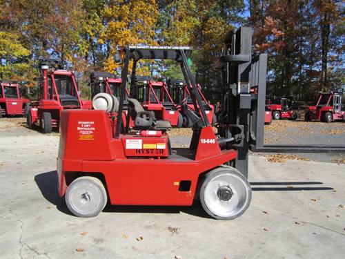 For Rent 15500 lbs - 143" lift - Gas/Propane - Indoor Warehouse