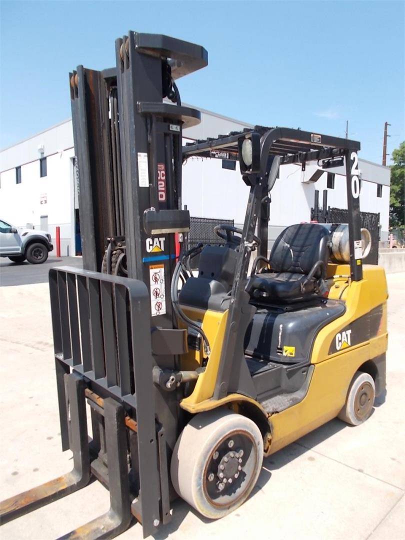 2012 LP Gas Cat 2C6000 Cushion Tire 4 Wheel Sit Down (Indoor Warehouse)