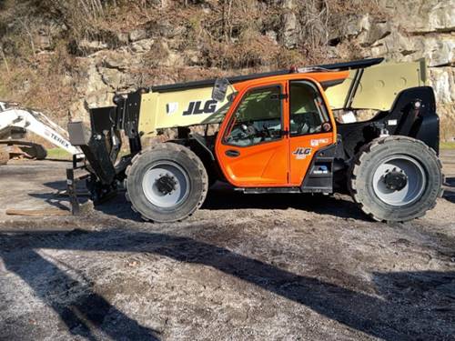 For Rent 12000 lbs - 55' lift -  Diesel